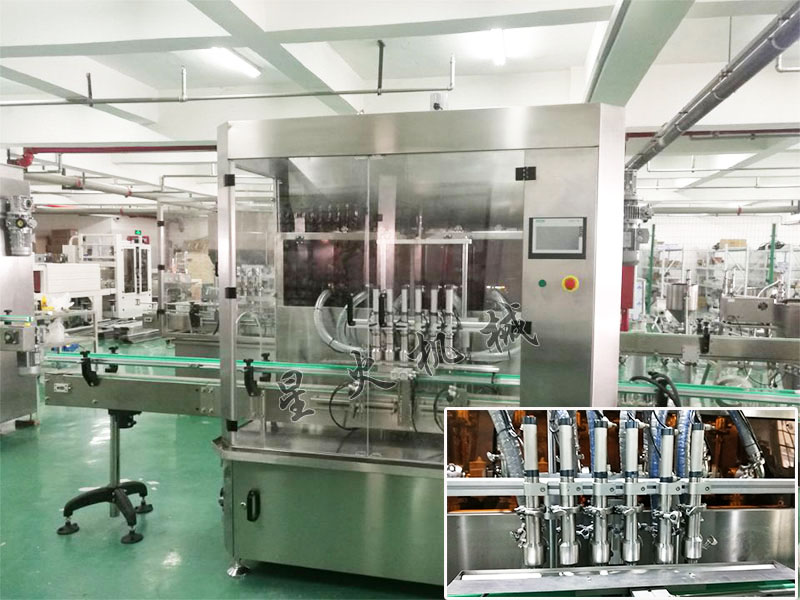 六頭醬類灌裝機(jī)設(shè)備實(shí)拍