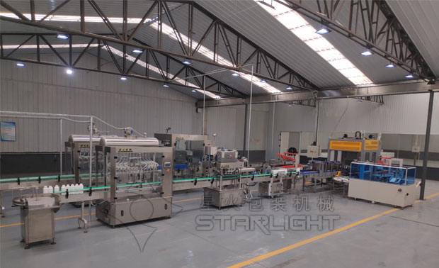 星火油料定量灌裝機(jī)設(shè)備展示