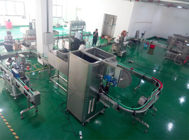 星火全自動(dòng)番茄醬加工生產(chǎn)線(xiàn)設(shè)備展示