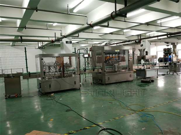 星火全自動洗手液灌裝生產(chǎn)線設(shè)備展示